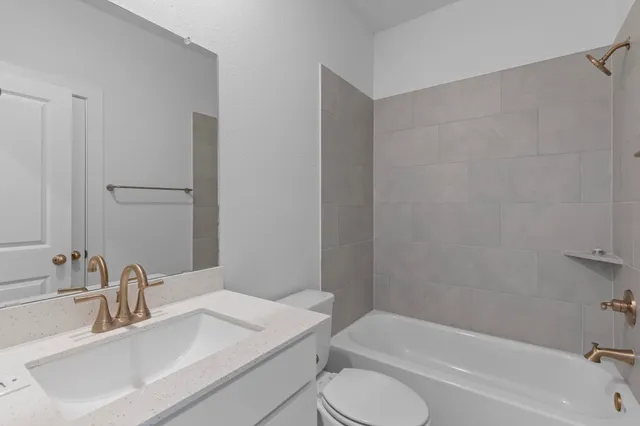 $427,233 | 7455 Fraser Peak Drive, Katy, TX 77493