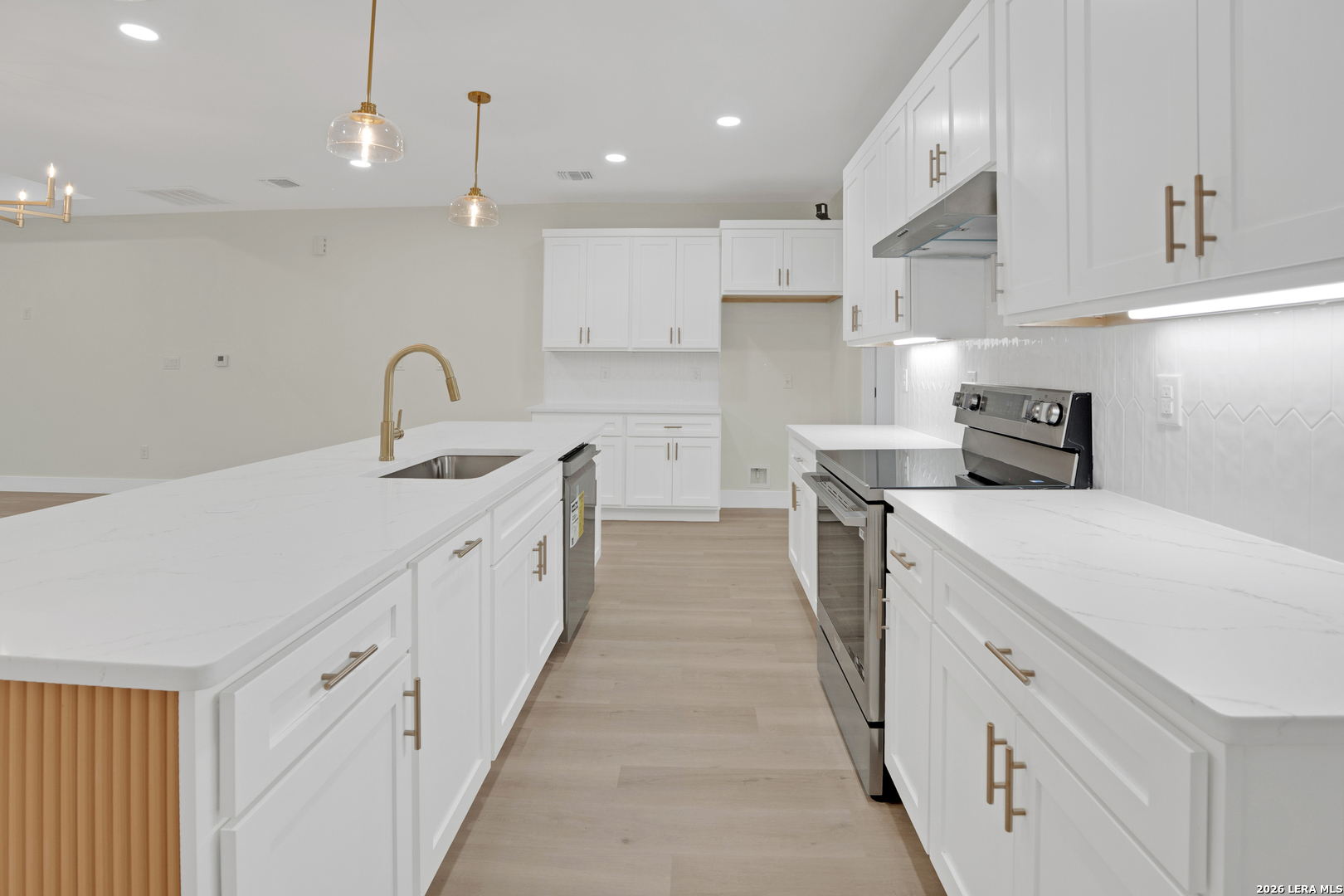 255 Venice San Antonio, TX 78201 - Photo 4 of 11