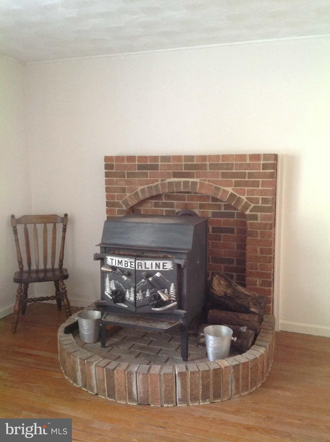 14535 Rock Point Road Newburg, MD 20664 - Photo 12 of 30 Family Room