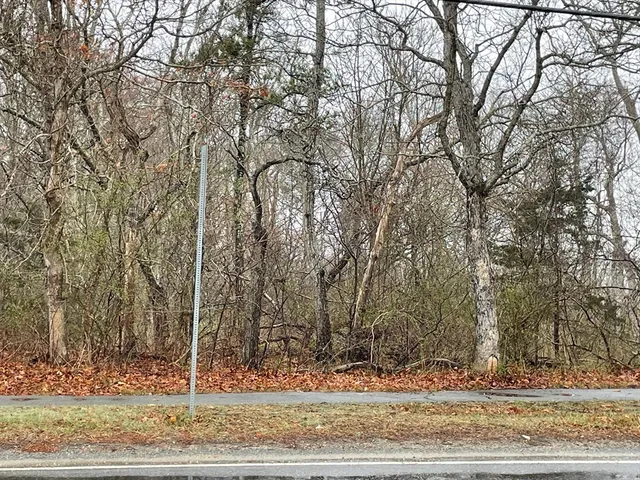 a view of a entertaining space