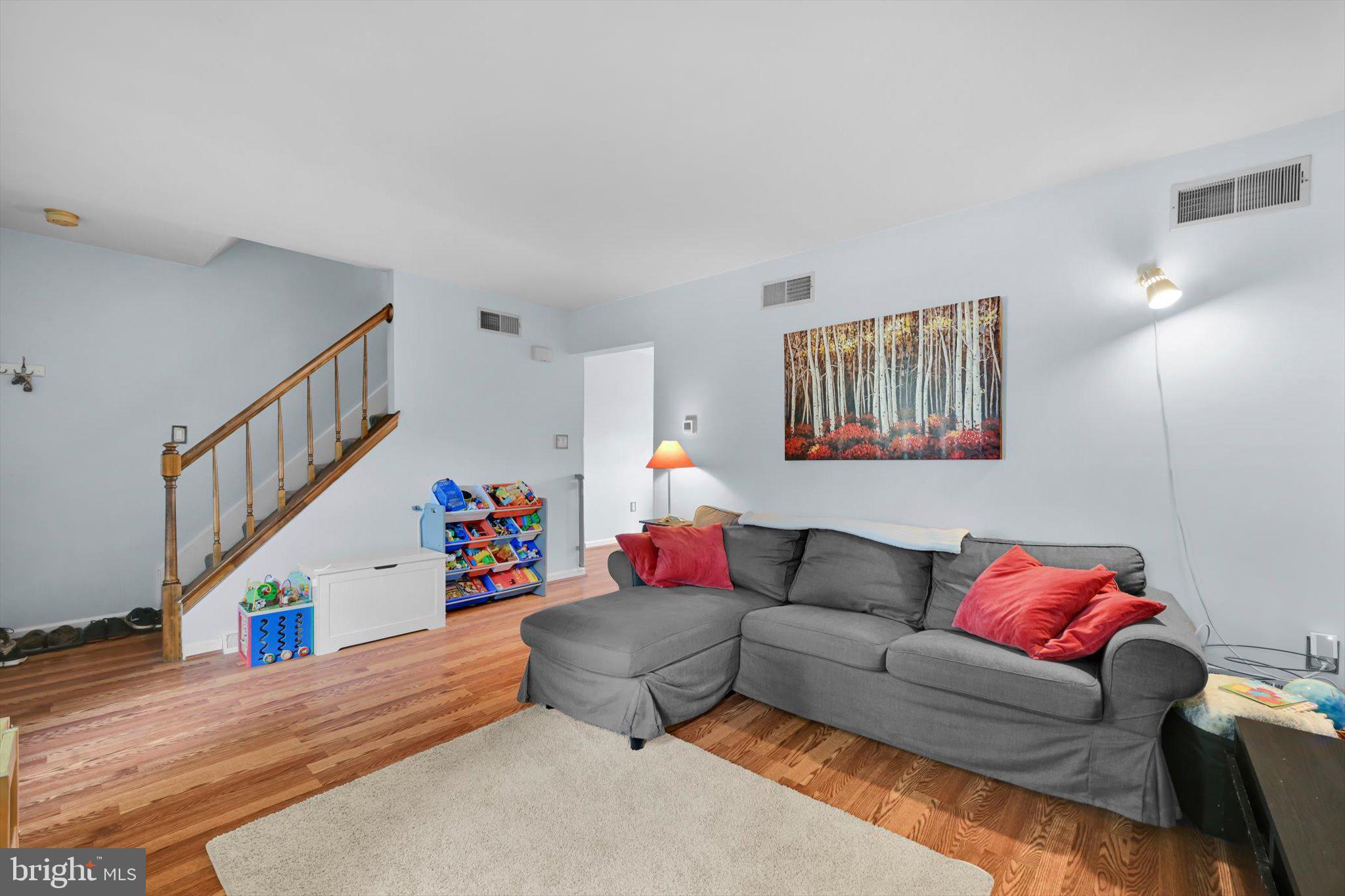 61 Brookfield Road Lititz, PA 17543 - Photo 7 of 32 Living Room