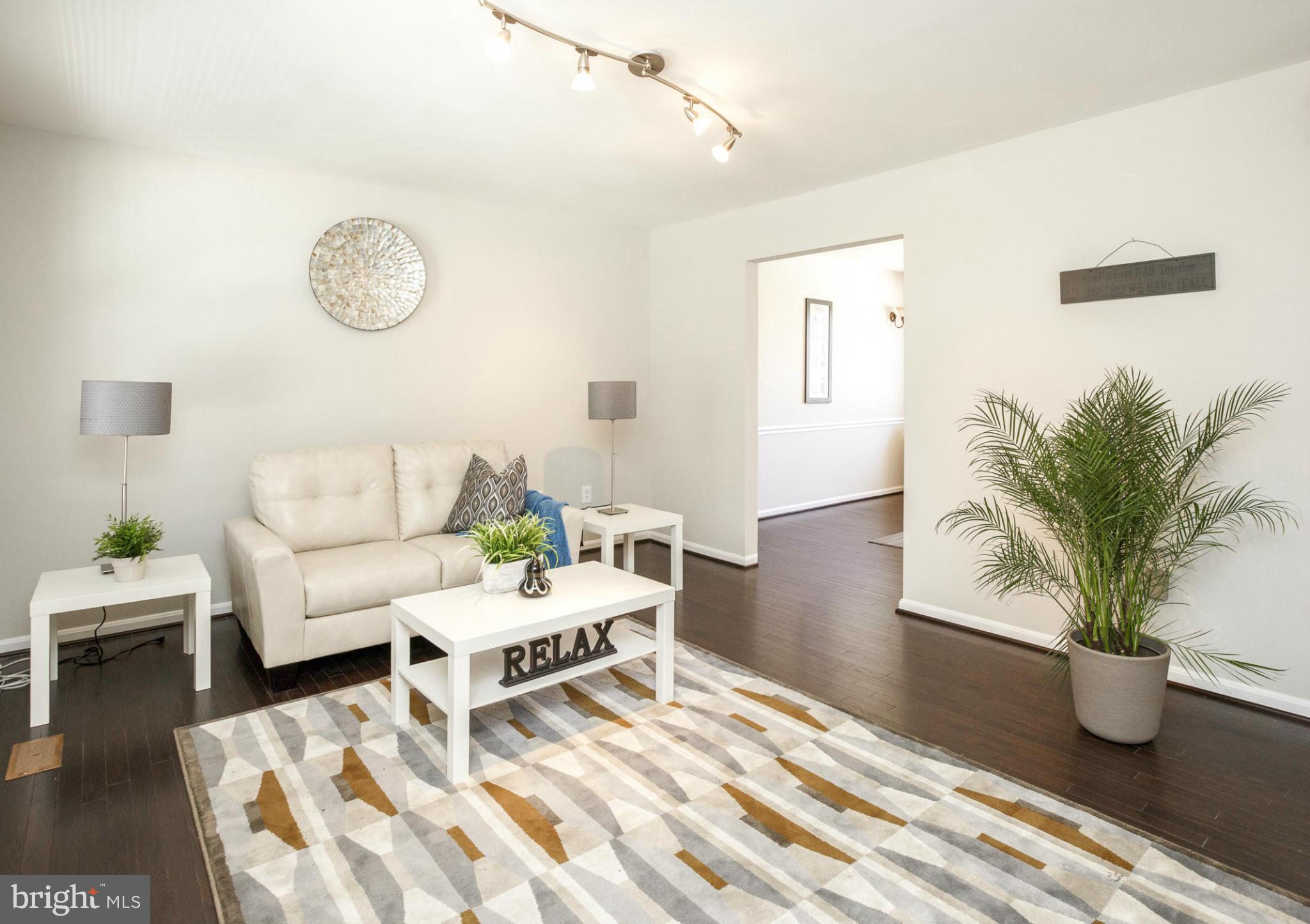 3710 Live Oak Road Randallstown, MD 21133 - Photo 6 of 28 Living Room