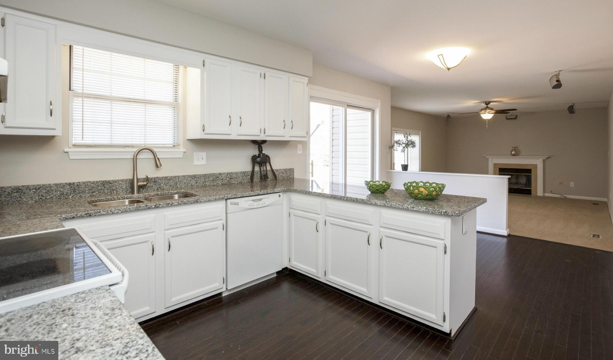 3710 Live Oak Road Randallstown, MD 21133 - Photo 10 of 28 Kitchen