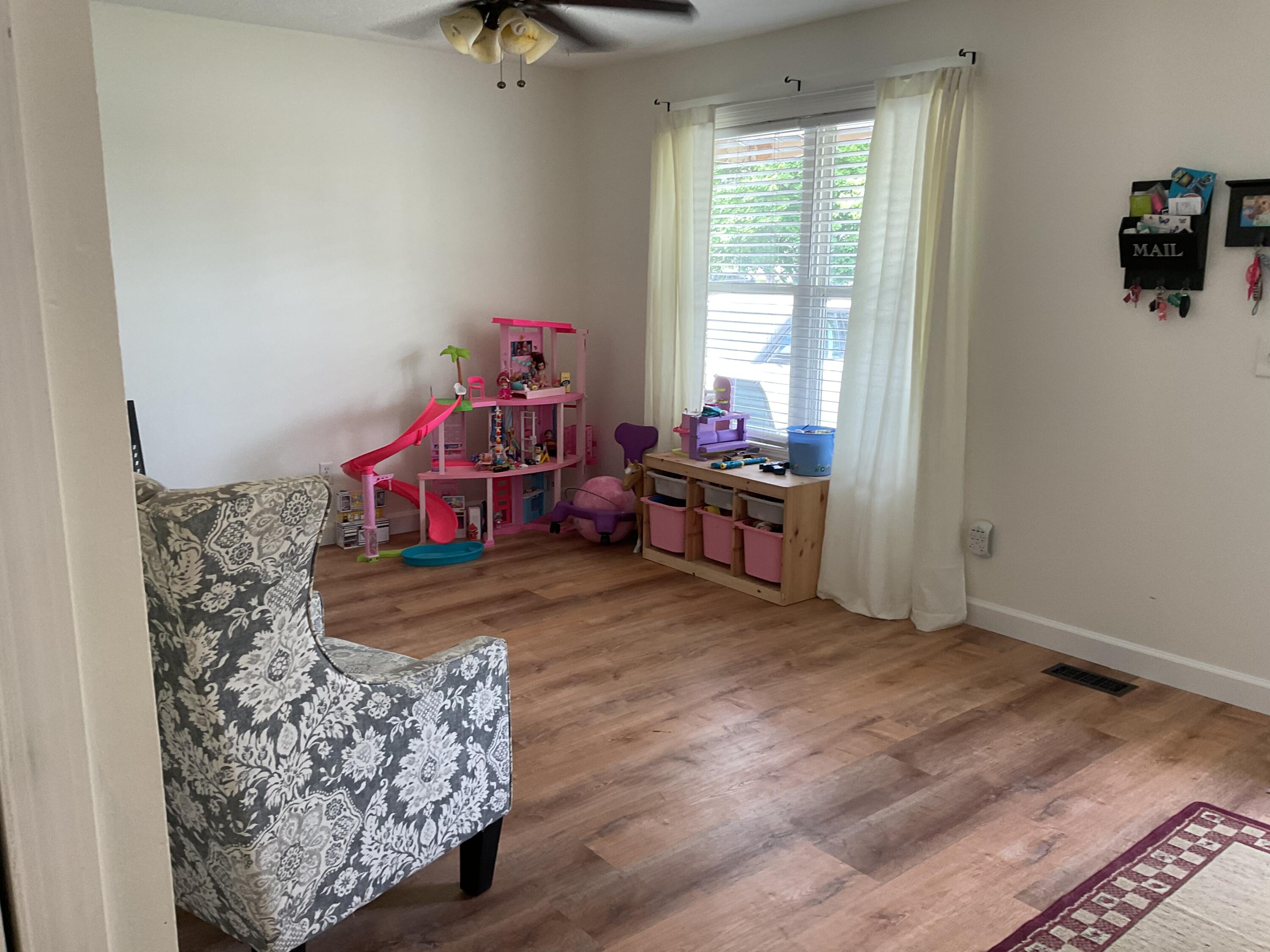 5992 Willowbridge Road Ypsilanti, MI 48197 - Photo 7 of 23 ACA5C113-1DCE-42F5-AF32-611EB2313D6B