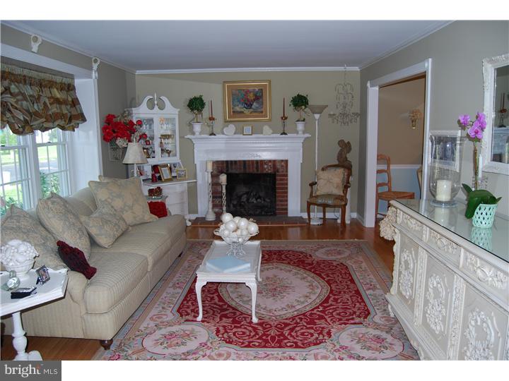 115 Windmoor Road Delran, NJ 08075 - Photo 2 of 25