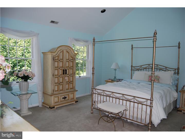 115 Windmoor Road Delran, NJ 08075 - Photo 12 of 25