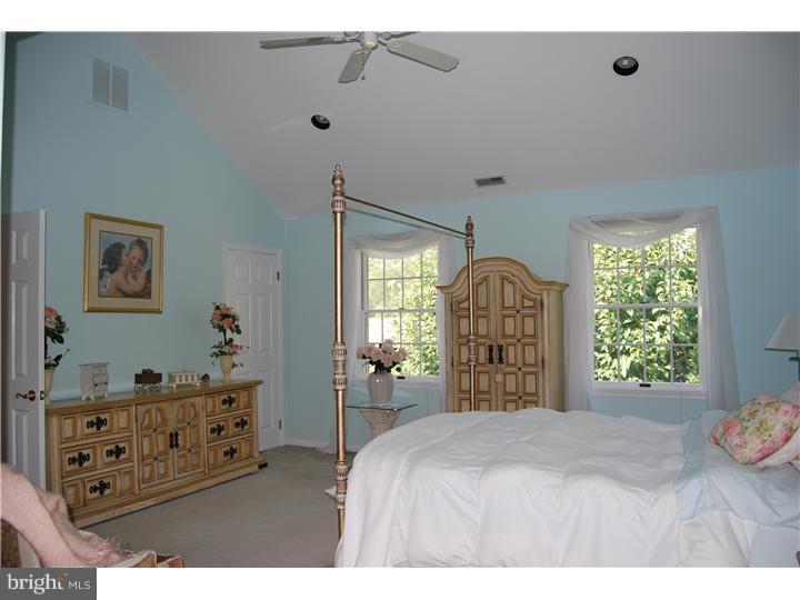 115 Windmoor Road Delran, NJ 08075 - Photo 13 of 25