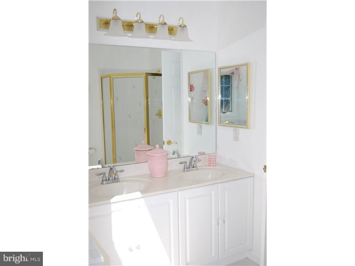 115 Windmoor Road Delran, NJ 08075 - Photo 17 of 25