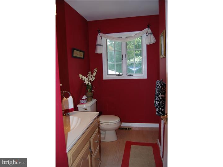 115 Windmoor Road Delran, NJ 08075 - Photo 21 of 25