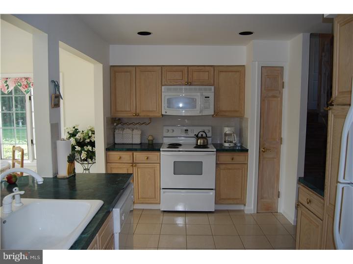 115 Windmoor Road Delran, NJ 08075 - Photo 7 of 25