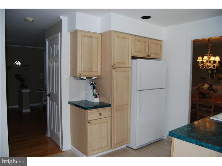 115 Windmoor Road Delran, NJ 08075 - Photo 9 of 25