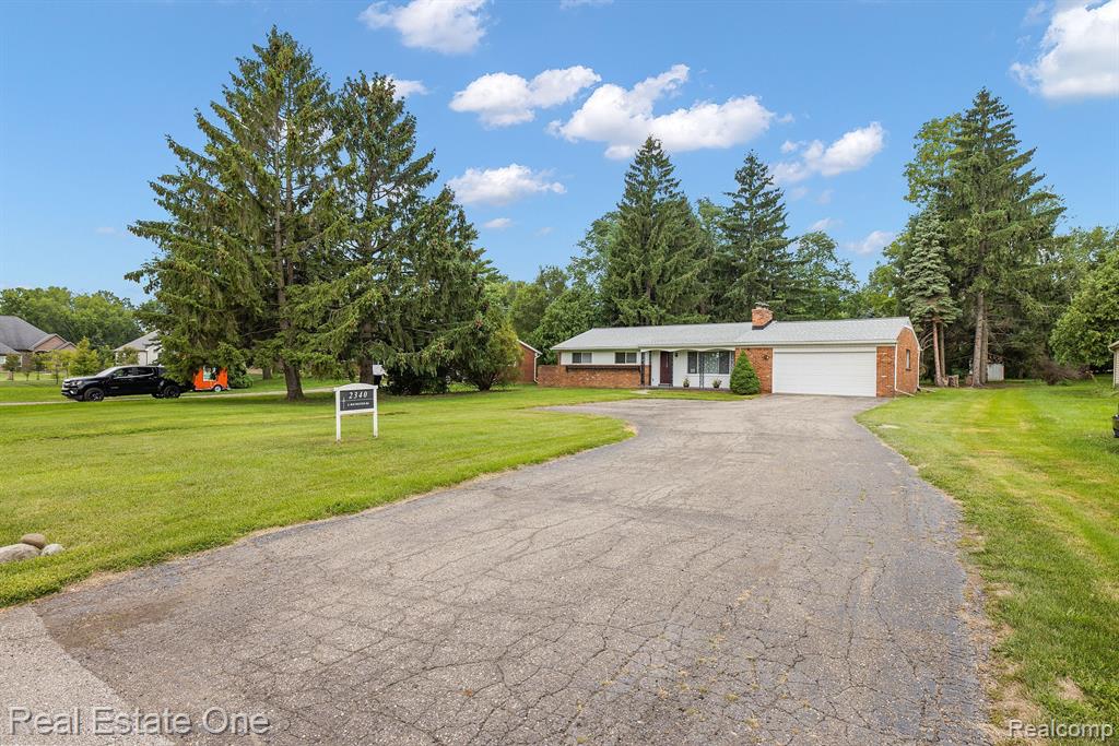 2340 South Rochester Road Rochester Hills, MI 48307 - Photo 2 of 25