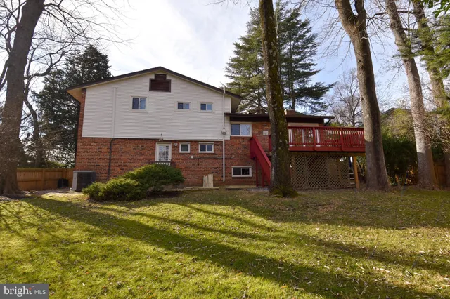 a view of outdoor space