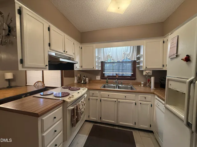 $325,000 | 303 Winding Brook Drive, Garner, NC 27529