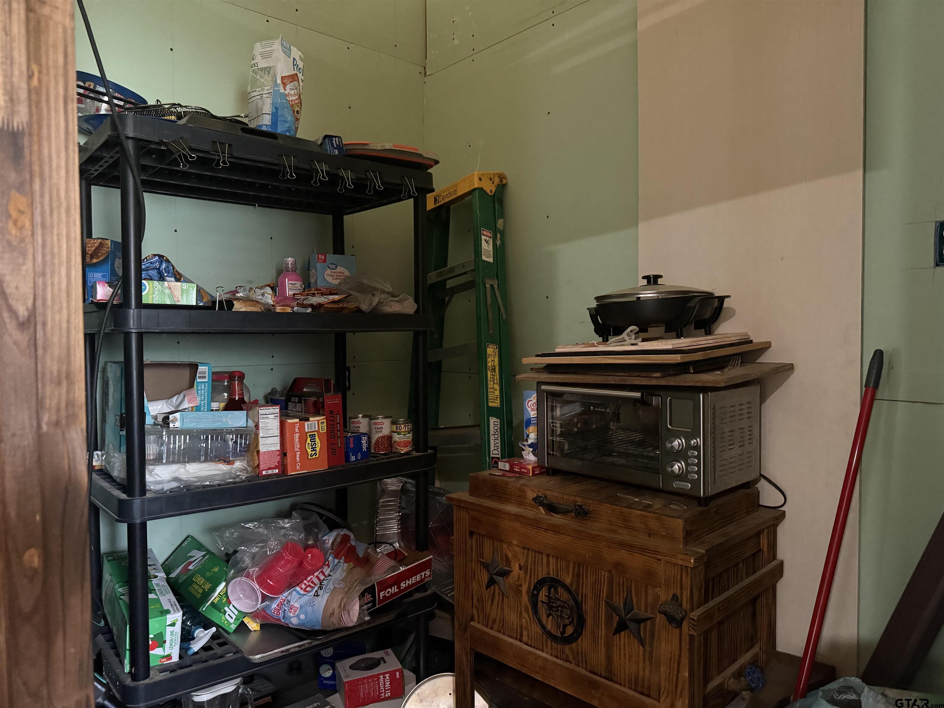 525 North Hill Road Tyler, TX 75706 - Photo 7 of 16