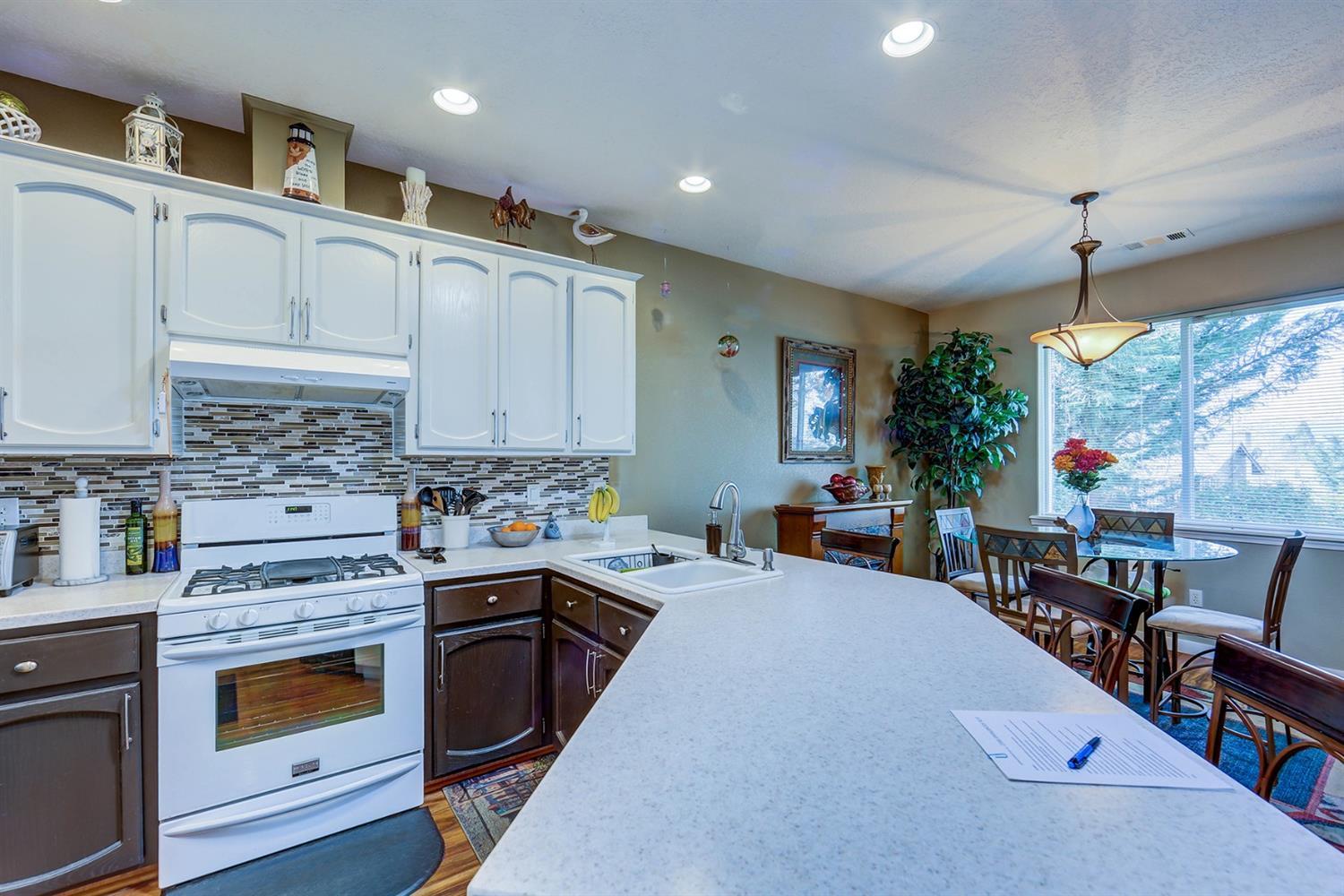 2398 Springbrook Road, Unit 9 Medford, OR 97504 - Photo 10 of 26 Additional Photo