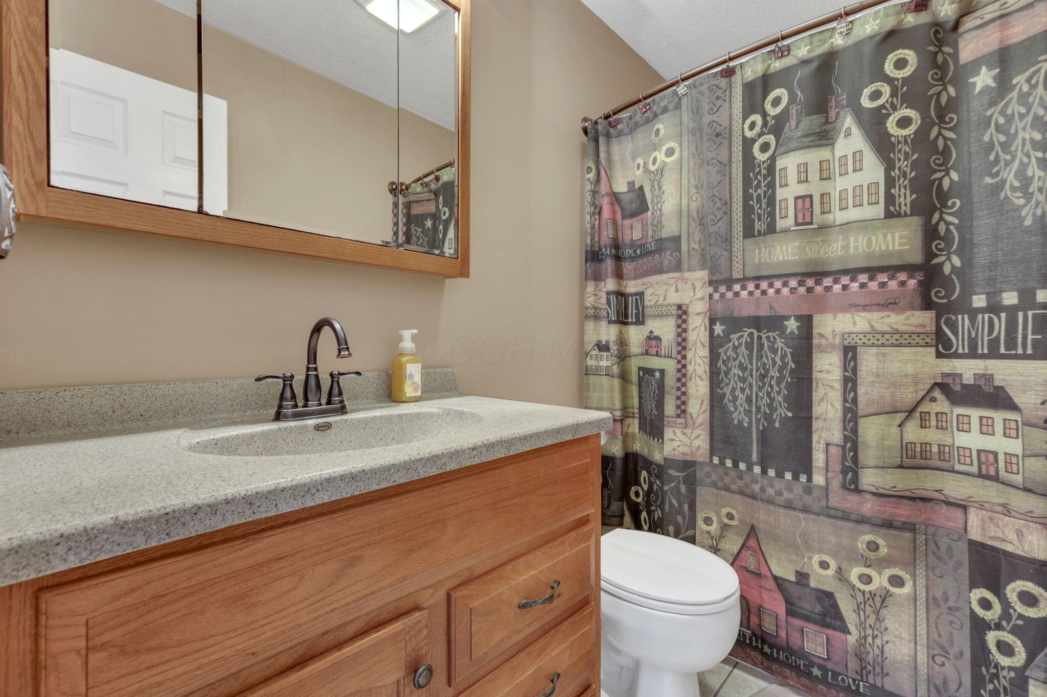 6092 Clearport Road Southwest Lancaster, OH 43130 - Photo 29 of 70 30-web-or-mls-_S5A5603