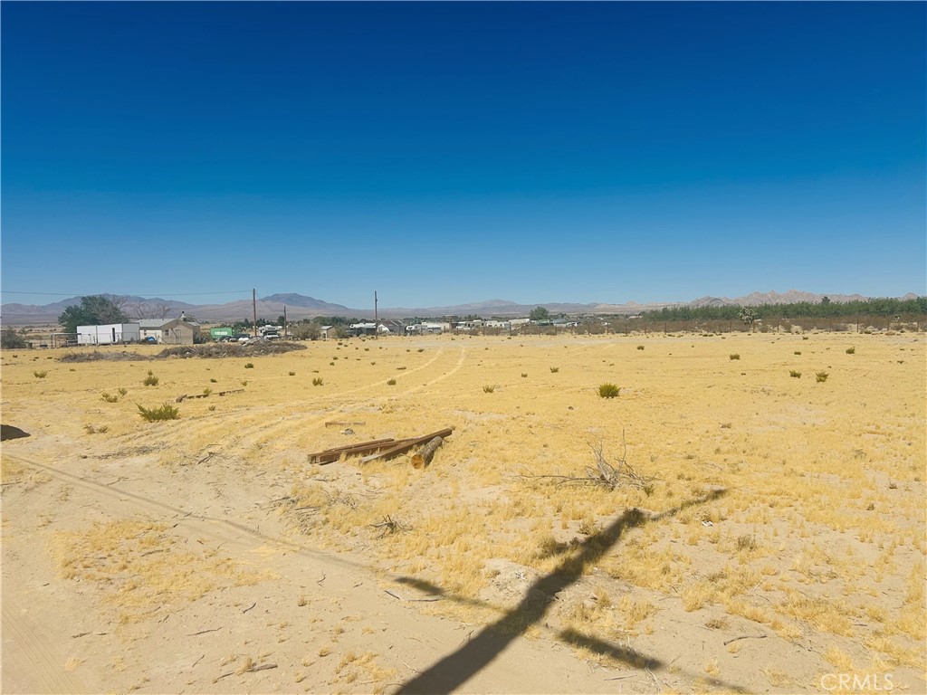 33812 Sunset Road Lucerne Valley, CA 92356 - Photo 5 of 21