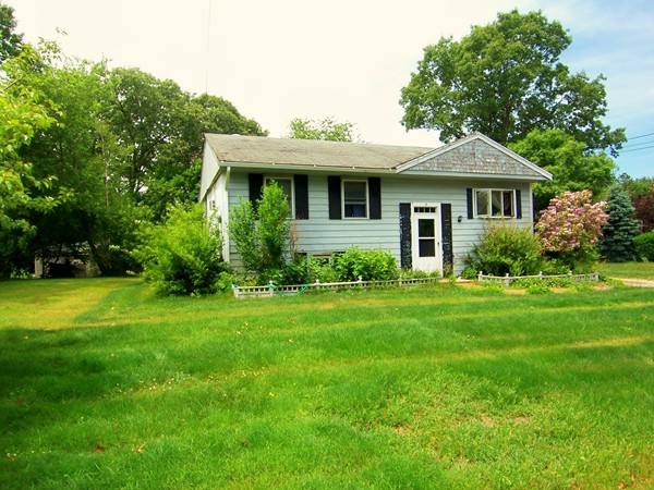 9 Gates Road Marshfield, MA 02050 - Photo 1 of 2 Gallery Image 1