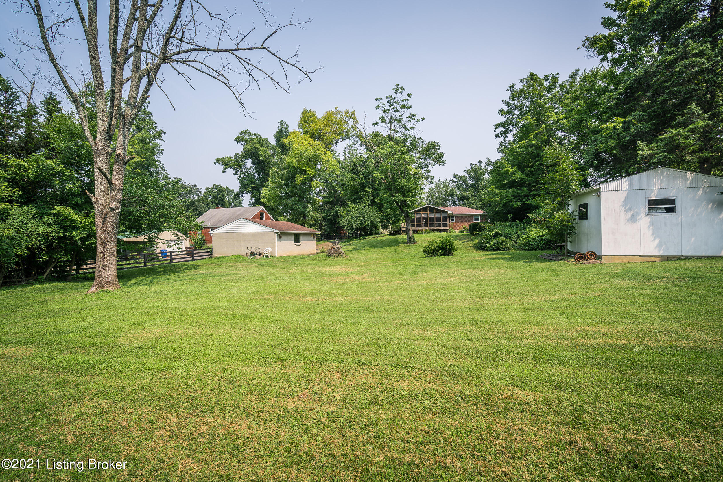 3201 Chenoweth Run Road Louisville, KY 40299 - Photo 35 of 42 3201 Chenoweth Run Rd-31
