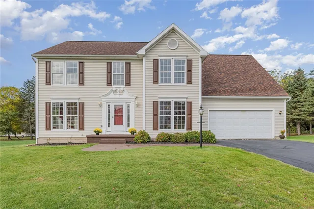 $504,000 | 15 Chadwick Manor, Perinton, NY 14450