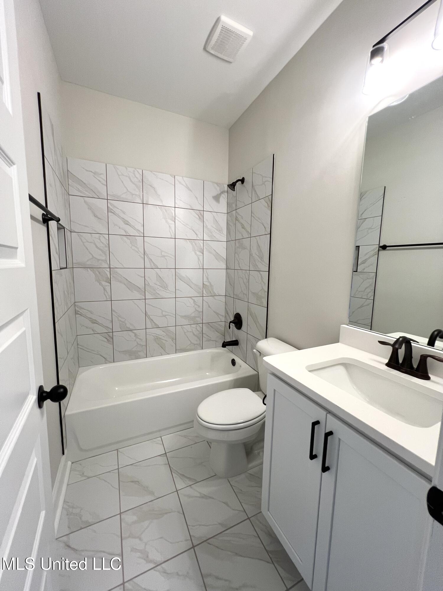 2499 Scott Mdws Lane Hernando, MS 38632 - Photo 21 of 22 IMG_3953