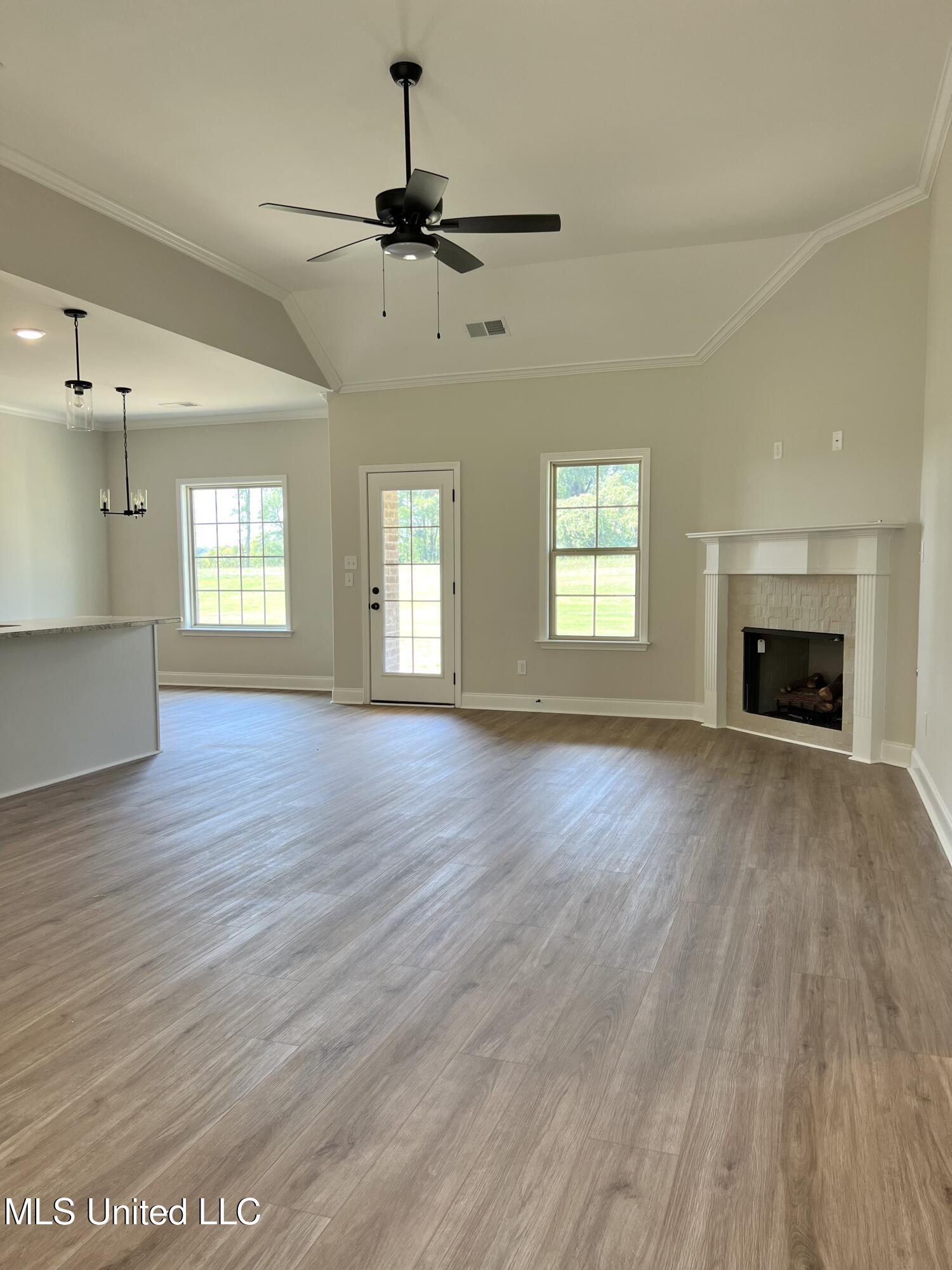 2499 Scott Mdws Lane Hernando, MS 38632 - Photo 5 of 22 IMG_3965