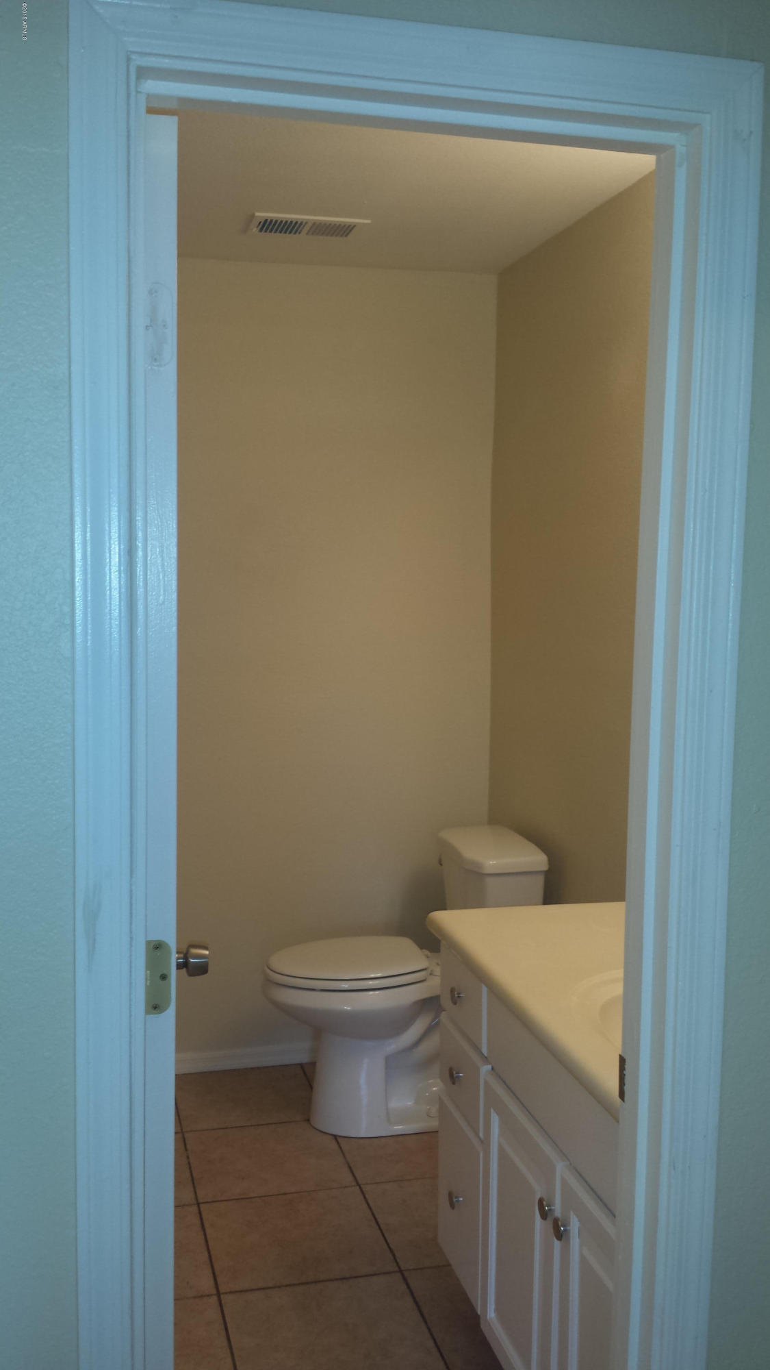 4422 West Cheery Lynn Road, Unit WOW Phoenix, AZ 85031 - Photo 11 of 34 20150126_134545