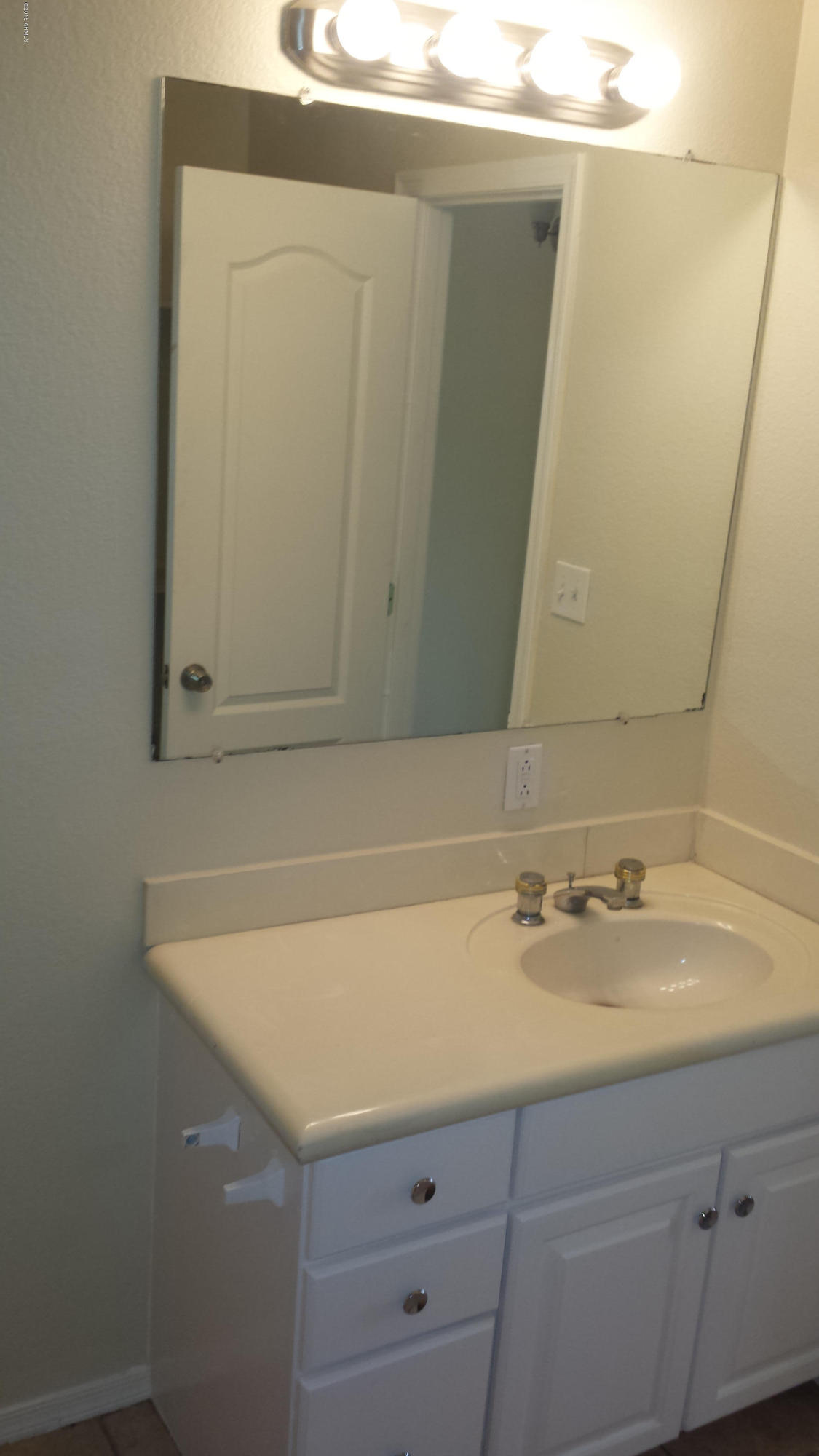 4422 West Cheery Lynn Road, Unit WOW Phoenix, AZ 85031 - Photo 12 of 34 20150126_134602