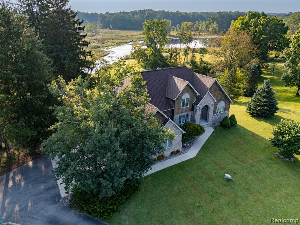 2400 East Clyde Road Howell, MI 48855 - Photo 1 of 40