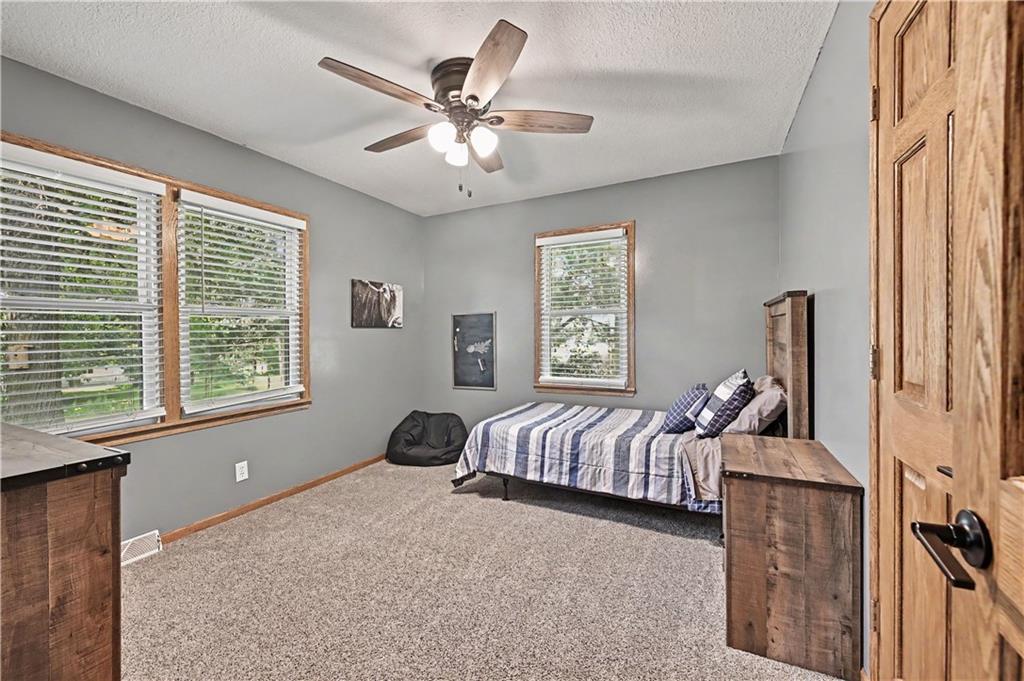 11633 O'Brian Road Southeast Easton, MO 64443 - Photo 9 of 26