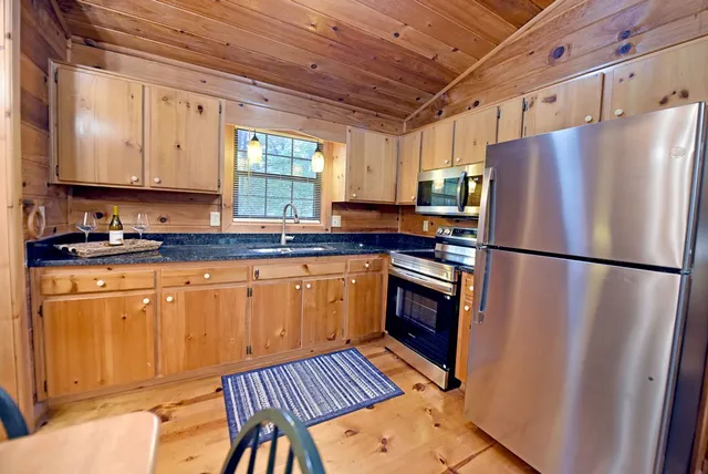 $389,900 | 31 Eagle Feather Drive, Blue Ridge, GA 30513