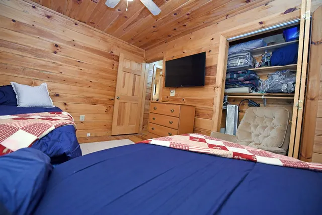 $389,900 | 31 Eagle Feather Drive, Blue Ridge, GA 30513