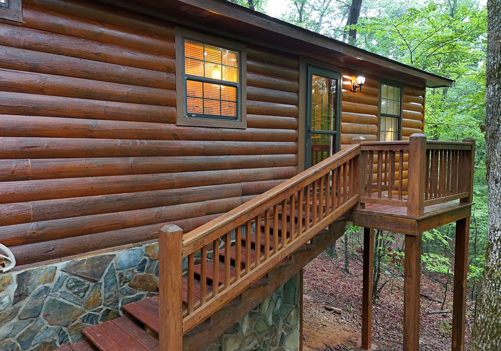 31 Eagle Feather Drive Blue Ridge, GA 30513 - Photo 4 of 34