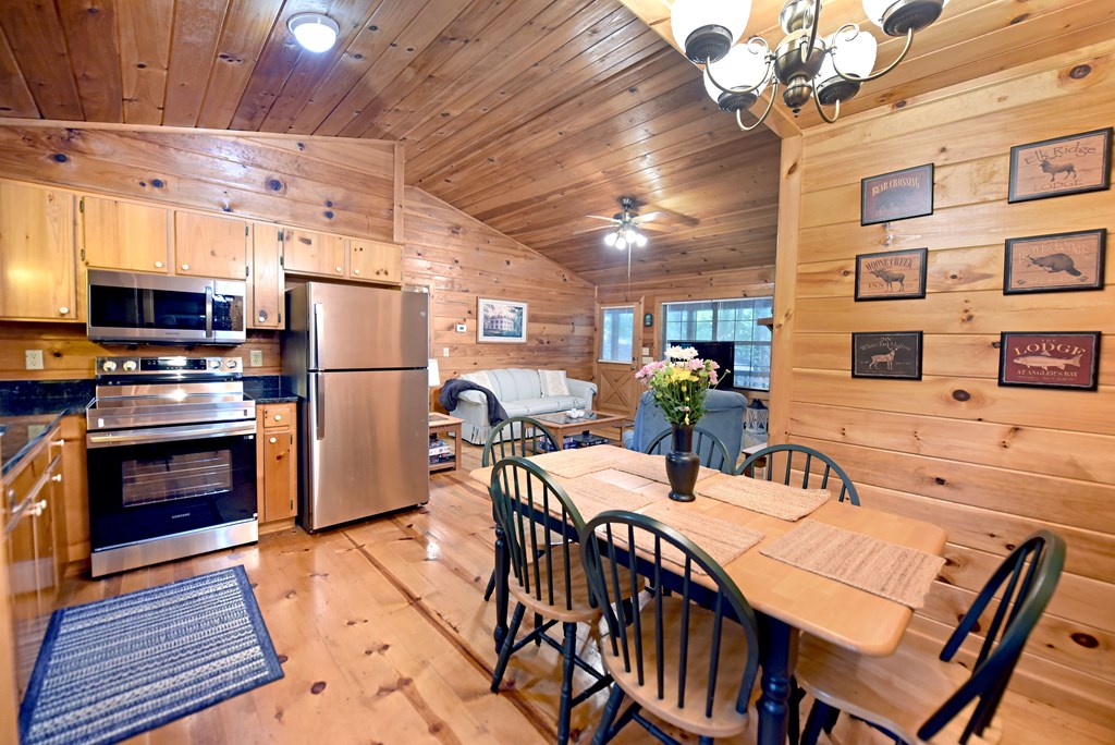 31 Eagle Feather Drive Blue Ridge, GA 30513 - Photo 5 of 34