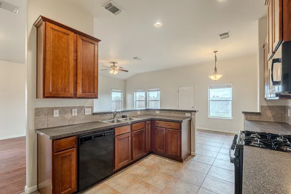 $1,900 | 6526 Bella Noche Drive, Spring, TX 77379