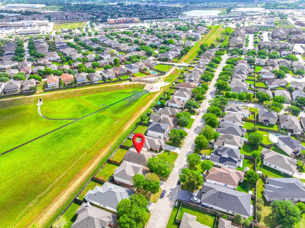 6526 Bella Noche Drive Spring, TX 77379 - Photo 8 of 46 a view of yard with swimming pool