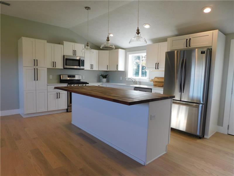 116 Grimm Road Sarver, PA 16055 - Photo 7 of 22 Amazing kitchen!