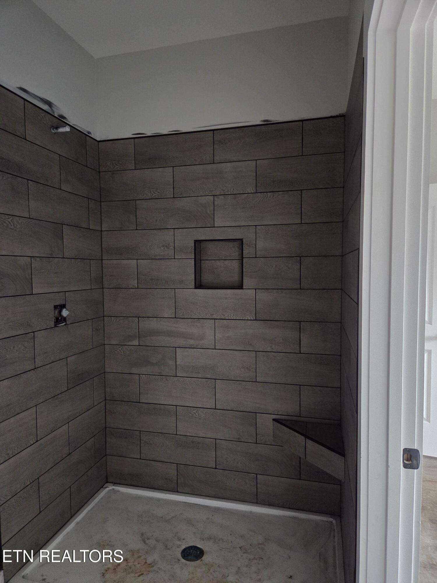 199 Chippewa Lane Rutledge, TN 37861 - Photo 6 of 16 20251101_171548