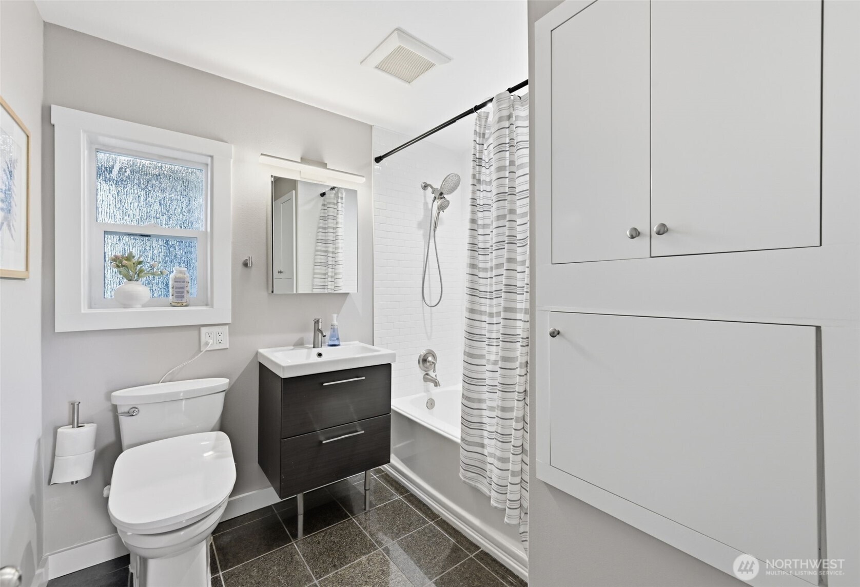 9402 36th Avenue Southwest Seattle, WA 98126 - Photo 15 of 33