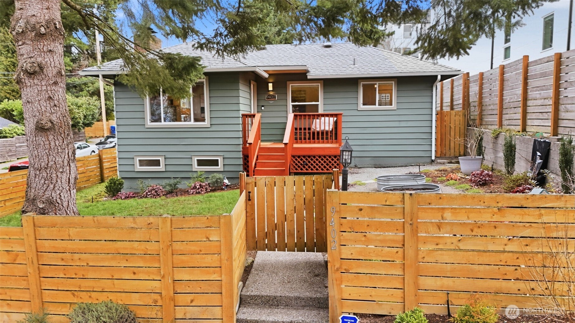9402 36th Avenue Southwest Seattle, WA 98126 - Photo 28 of 33