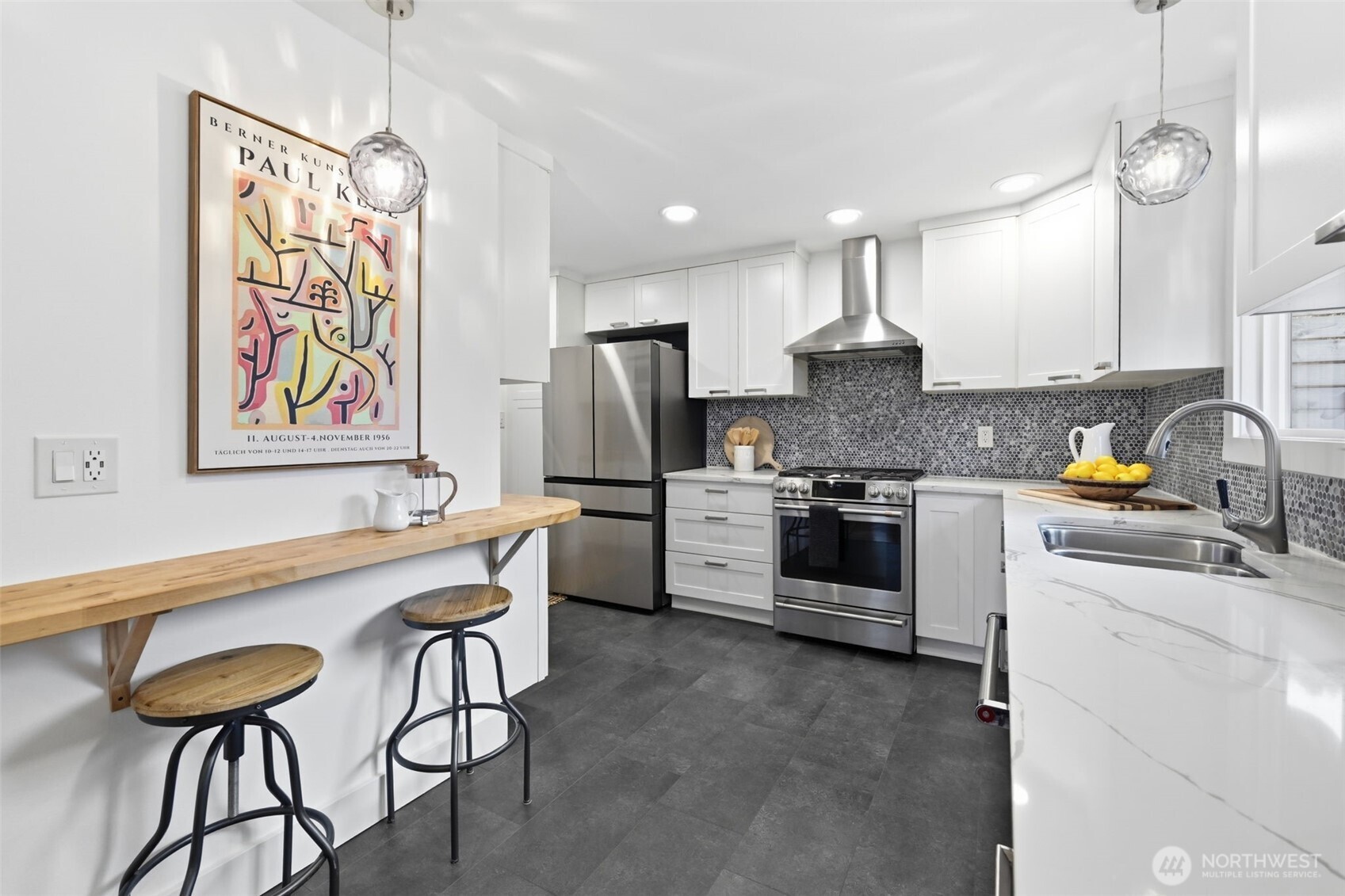 9402 36th Avenue Southwest Seattle, WA 98126 - Photo 9 of 33