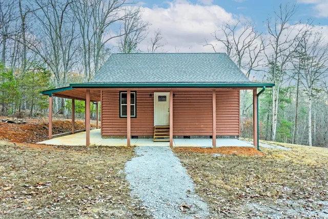 $274,900 | 345 Magnolia Dr Spring, Spring City, TN 37381