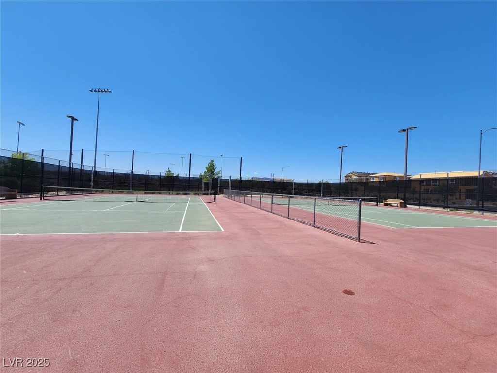 987 Wembly Hills Place Henderson, NV 89011 - Photo 33 of 44