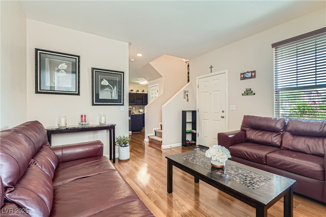 987 Wembly Hills Place Henderson, NV 89011 - Photo 10 of 44