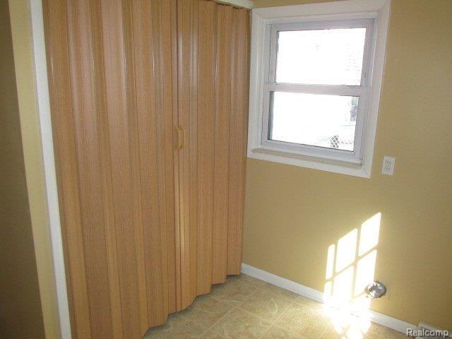 2799 Grant Road Rochester, MI 48309 - Photo 29 of 32 2799 GRANT ROCHESTER (136).JPG