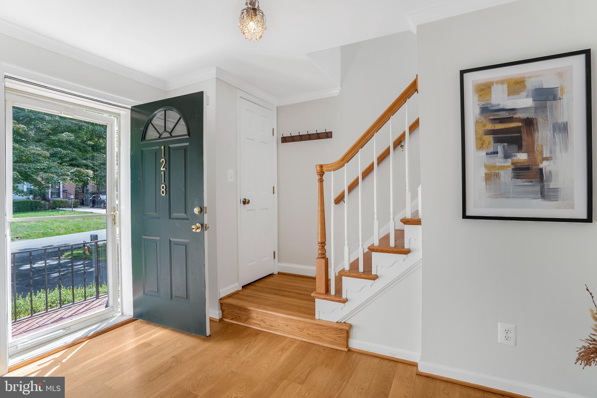 1218 Kensington Road McLean, VA 22101 - Photo 13 of 48