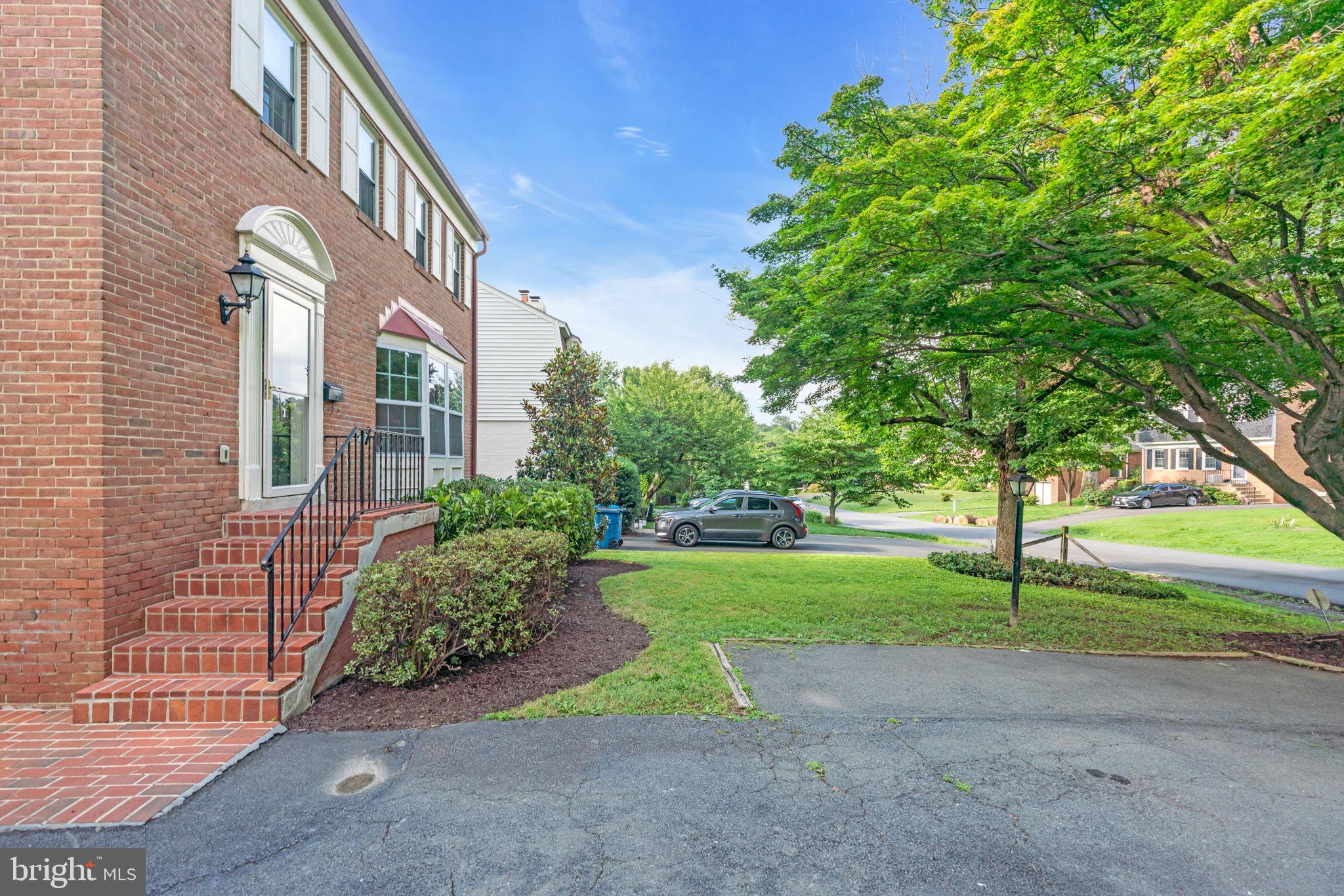 1218 Kensington Road McLean, VA 22101 - Photo 43 of 48