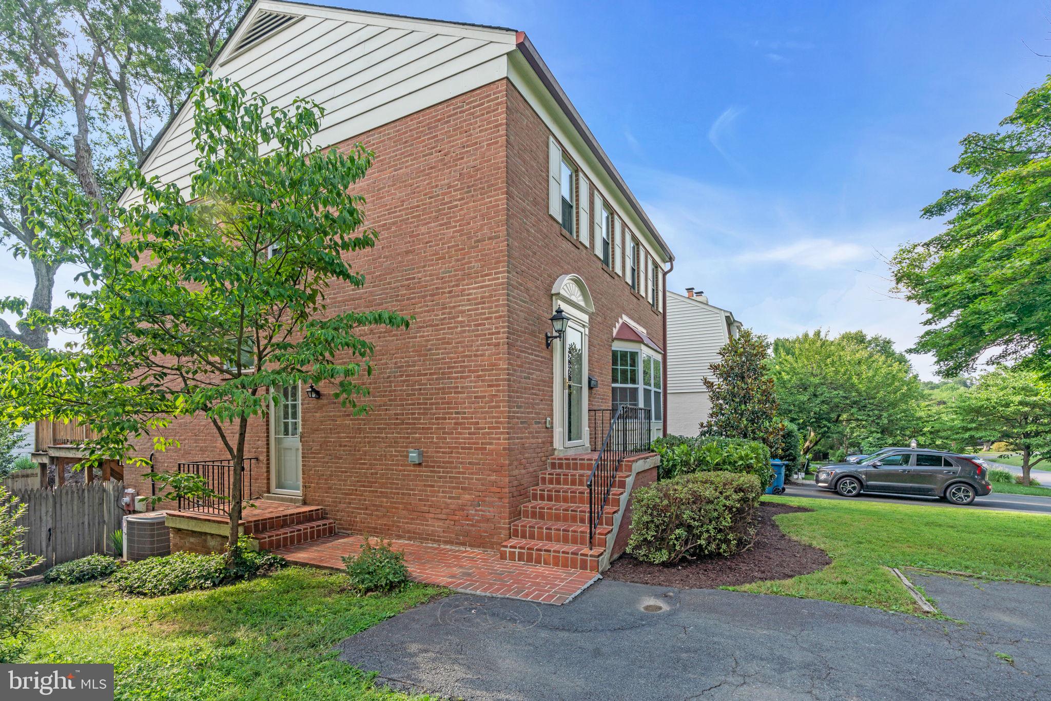 1218 Kensington Road McLean, VA 22101 - Photo 45 of 48