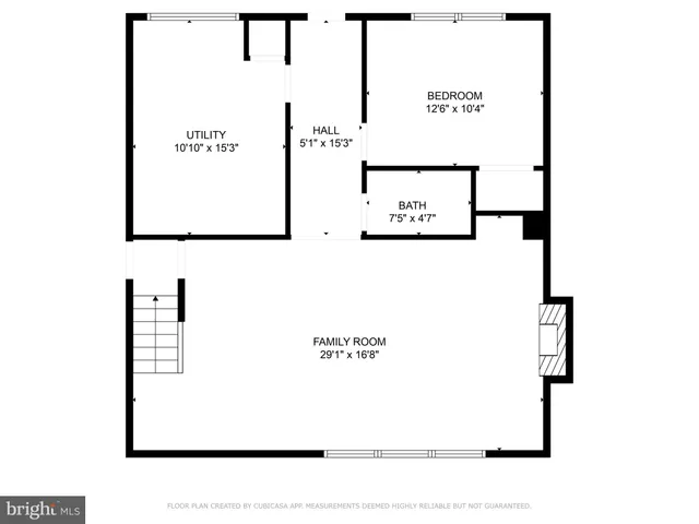 a view of a house with a yard and plants